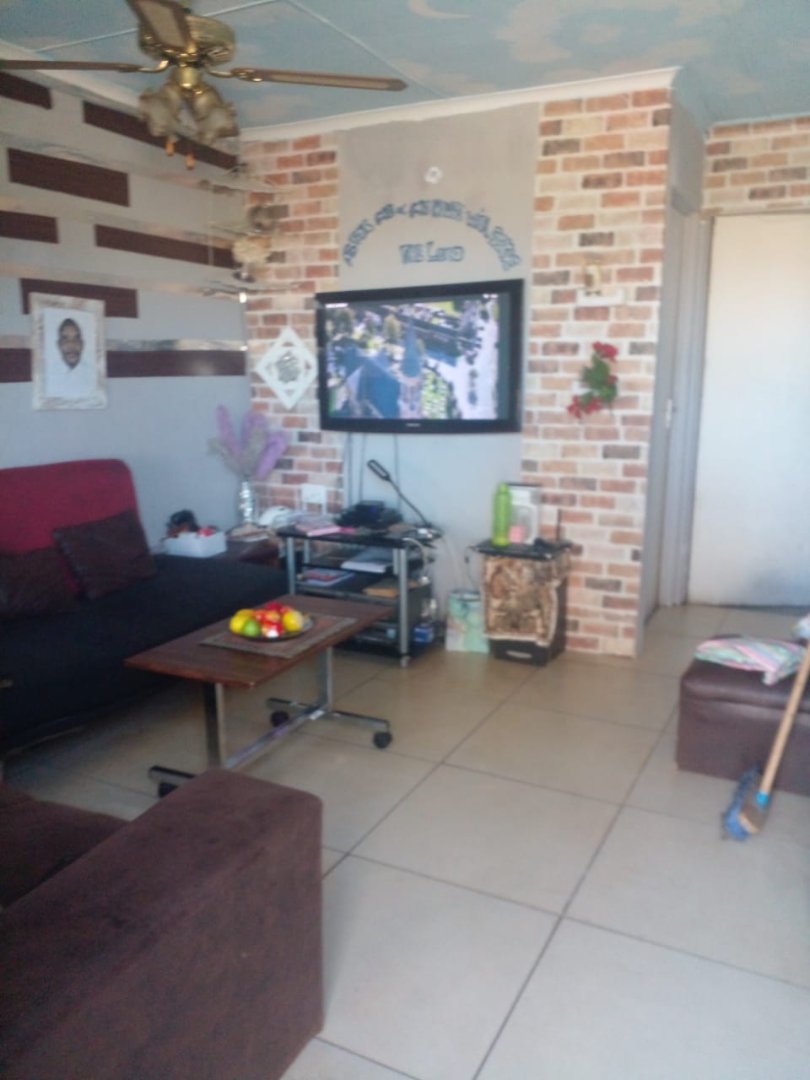 2 Bedroom Property for Sale in Devon Park Western Cape